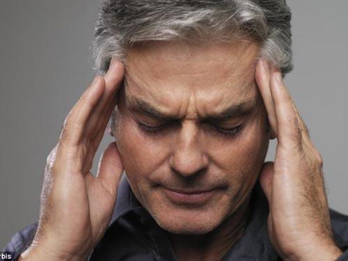 Thiếu máu não gây nên đau đầu có nguy hiểm không?