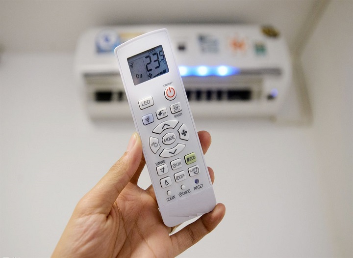 Vừa về đến nhà có nên bật máy lạnh ngay lập tức không?