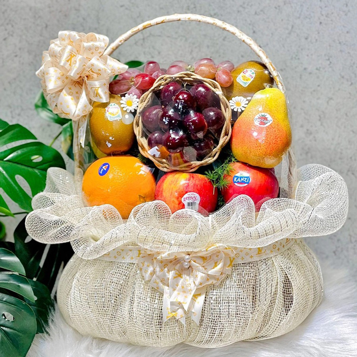 Sai lầm khi chọn giỏ trái cây thăm nhà sau sinh cần tránh