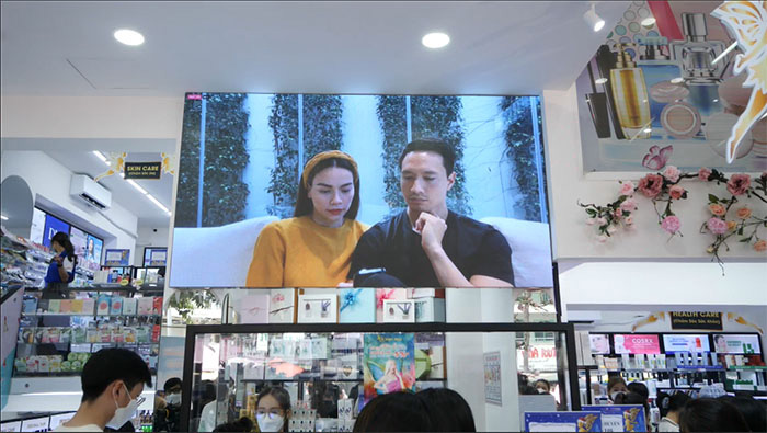NÓNG: Siêu thị mỹ phẩm AB Beauty World khai trương chi nhánh Khánh Hội - Quận 4 _ Hồ Ngọc Hà - Kim Lý  livestream giao lưu trực tuyến