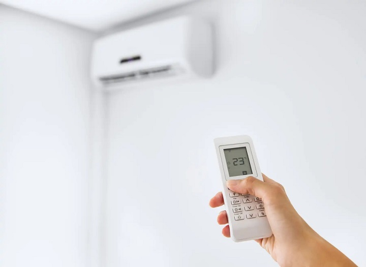 Tăng nhiệt độ hay tắt máy lạnh: cách nào tiết kiệm điện hơn?