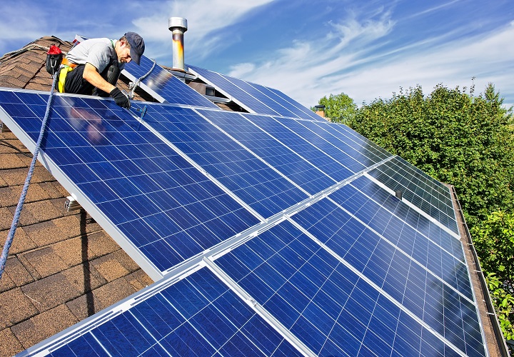 Tính hiệu suất hệ thống điện năng lượng mặt trời 5kW theo công thức nào?