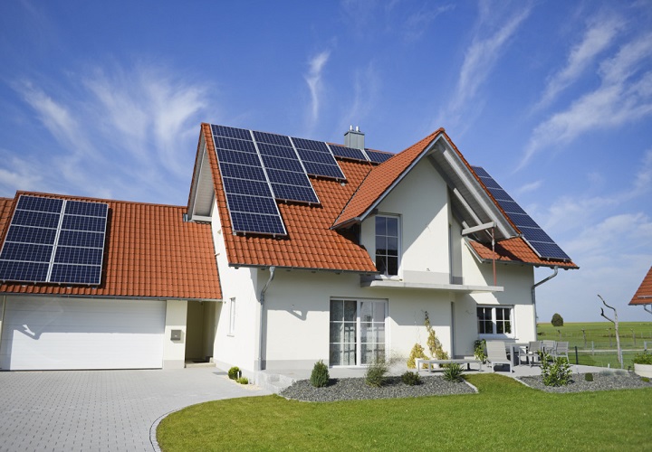Tính hiệu suất hệ thống điện năng lượng mặt trời 5kW theo công thức nào?