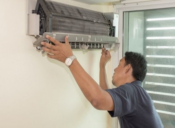 Hướng dẫn kiểm tra vị trí ống thoát nước máy lạnh nằm ở đâu - Tiếp thị Sài Gòn